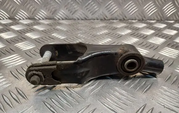 Peugeot 807 Gearbox mounting bracket