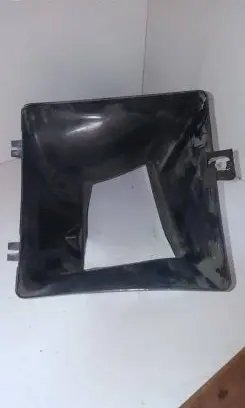 Audi A4 S4 B7 8E 8H Intercooler air channel guide 8E0117335K