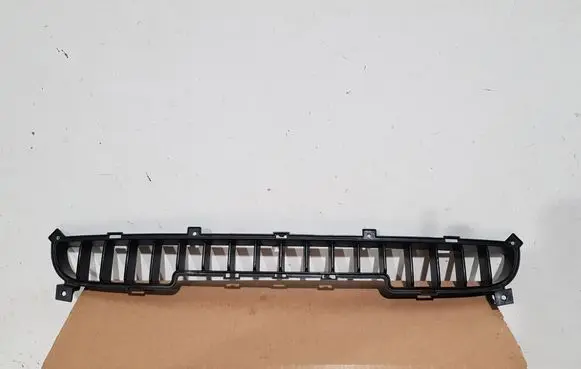 KIA Sorento Quarter panel pressure vent 865613E500