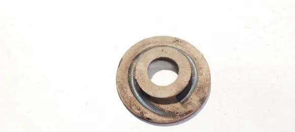 Volkswagen Touran I Front coil spring rubber mount 1k0512149b