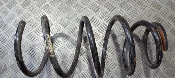 Toyota Previa (XR30, XR40) II Front coil spring