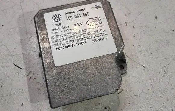 Volkswagen PASSAT B5.5 Airbag control unit/module 1C0909605