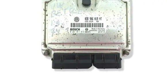 Volkswagen New Beetle Engine control unit/module 038906019MT 0281011413