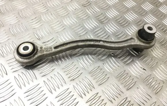 Mercedes-Benz C W205 Rear control arm A20402
