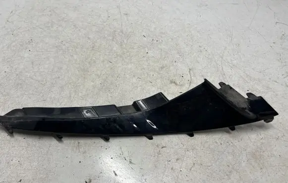 Cupra Born Under headlight/headlamp trim 814022301