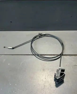 Mazda 5 Engine bonnet (hood) release handle