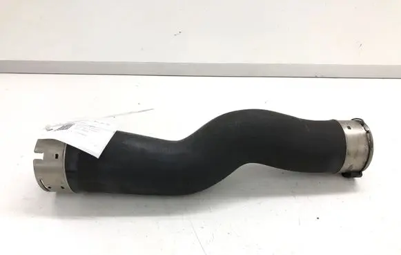 BMW 5 F10 F11 Intercooler hose/pipe 521108A