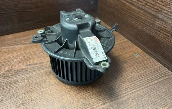 Iveco Daily 4th gen Heater fan/blower 5M8626300