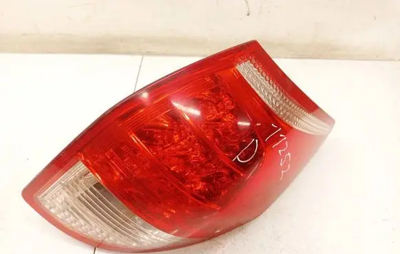 Toyota RAV 4 (XA30) Rear/tail lights 