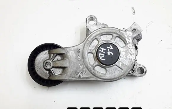 Peugeot 2008 I Generator/alternator belt tensioner 9807720180