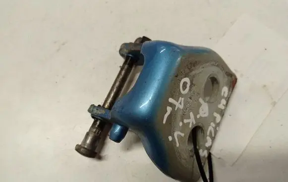 Citroen C4 I Picasso Front door upper hinge