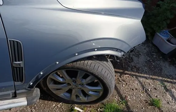 Opel Antara Fender