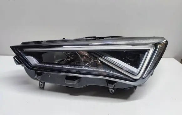 Seat Tarraco Headlight/headlamp 5FJ941007J
