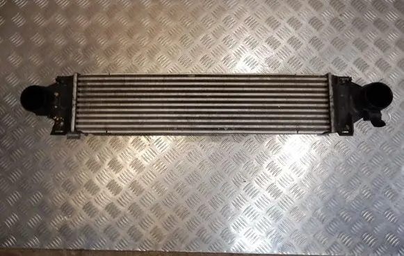 Volvo S60 Intercooler air channel guide 31338475 33125