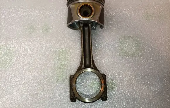 Volkswagen Touran III Piston with connecting rod 04L107065AM 04L107065R 04L105401A