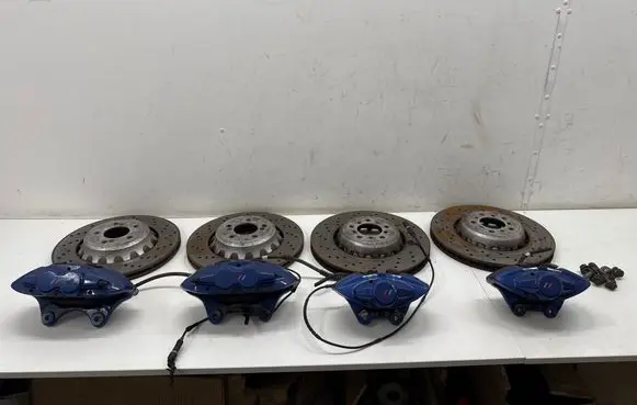BMW M3 F80 Brake discs and calipers set 2284812 2284811 2284810