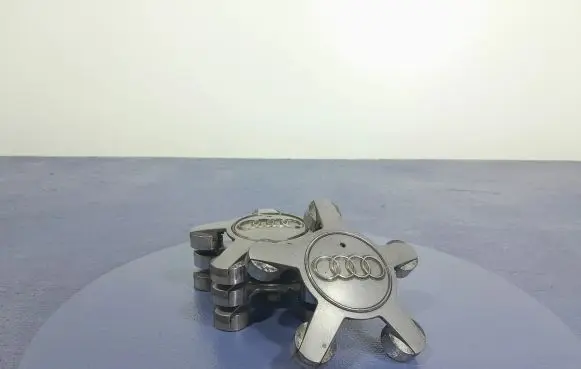 Audi A5 8T 8F R17 wheel hub/cap/trim 4F0601165N