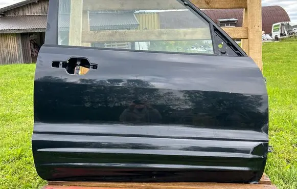 Door (2 Door Coupe)