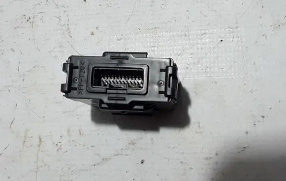 Renault Captur II Other control units/modules 284E77557R