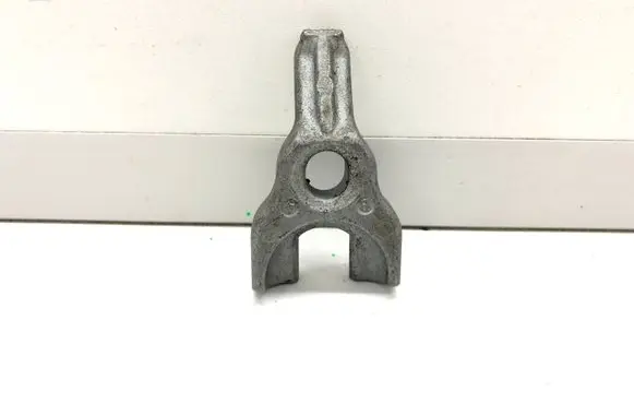 BMW 5 F10 F11 Fuel Injector clamp holder
