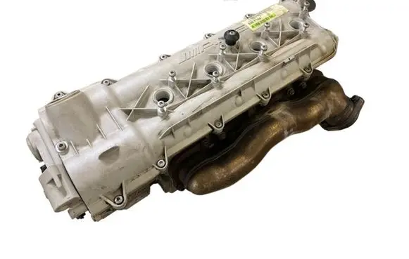 Mercedes-Benz CL C216 Engine head A1560161901 15880184 A1560105700