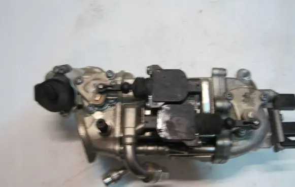 BMW X6 G06 EGR valve 8598309