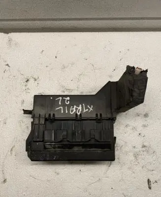 Nissan X-Trail T30 Fuse module 71543266