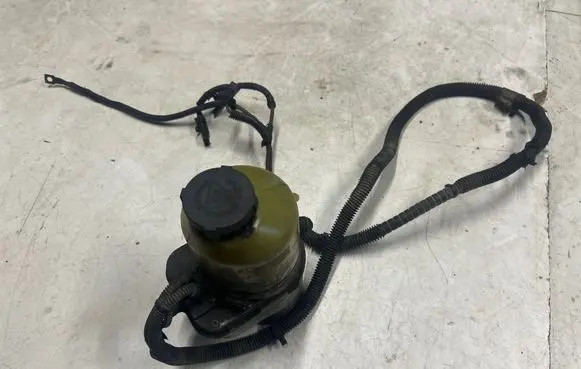 Opel Astra G Power steering pump 1040085003