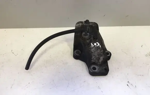 Volvo XC90 Engine mounting bracket 307415673