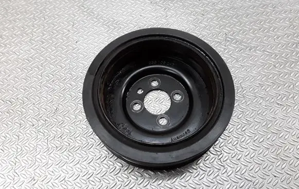 Volkswagen Touran I Crankshaft pulley 03G105243