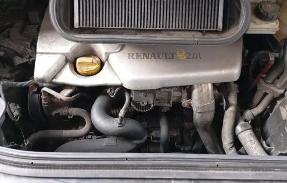 Renault Espace IV Engine SILNIKM9RC76020 M9RC760 M9R760