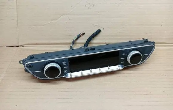 Audi A4 S4 B9 Climate control unit 8W0820043F 5HB01331010