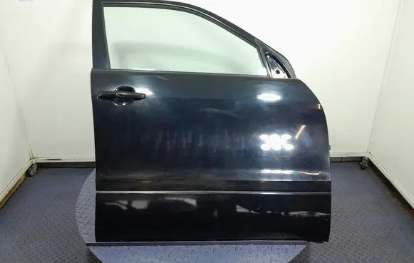Suzuki Grand Vitara II Front door