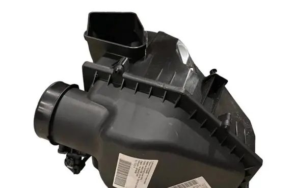 BMW 8 G14 Air filter box 8591831 13718591831