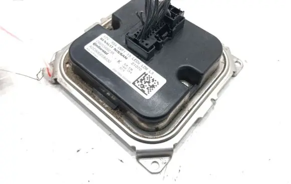 Renault Captur II Voltage converter/converter module 260556623R