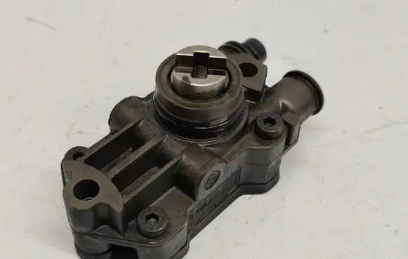 Mercedes-Benz A W168 Fuel injection high pressure pump A6110900250 0440020003 6110900250