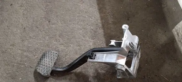 BMW 3 E90 E91 Brake pedal 35006751975