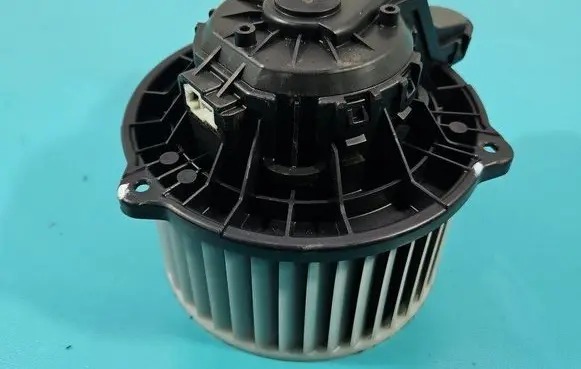 Heater fan/blower