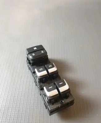 KIA Sportage Electric window control switch 93570F1570