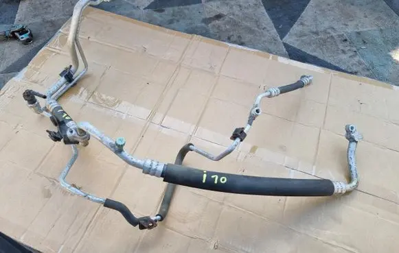 Hyundai i10 Air conditioning (A/C) pipe/hose 