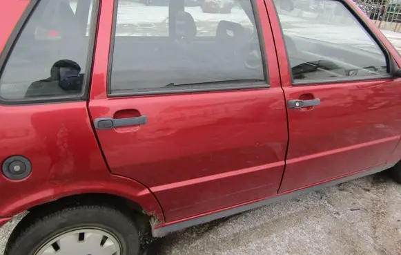 Fiat Uno Rear door 