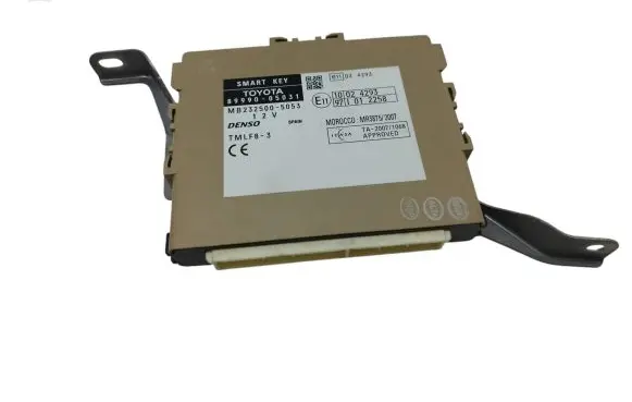 Toyota Avensis T270 Keyless (KESSY) go control unit/module 8999005031 MB2325005053