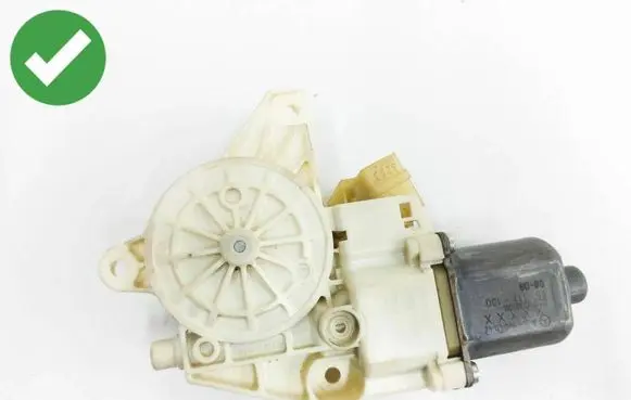 Mercedes-Benz C W204 Rear door window regulator motor A2048200642 0130822443