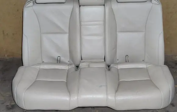 Lexus LS 460 - 600H Rear seat 