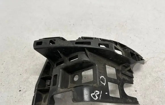Volkswagen Touran III Rear bumper mounting bracket 5TA807454