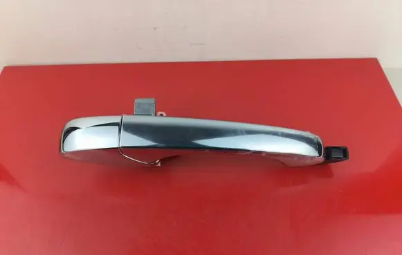Chrysler 300C Front door exterior handle 05065800AH