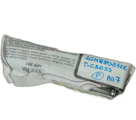 Volkswagen T-Cross Steering wheel airbag