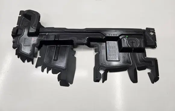 Opel Grandland X Intercooler air guide/duct channel YP00015280