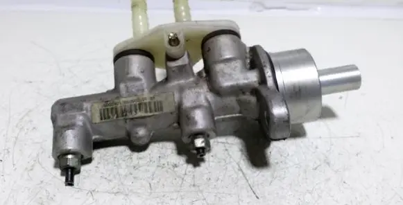 Opel Meriva A Master brake cylinder Y21627