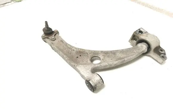 Volkswagen Tiguan Front lower control arm/wishbone 